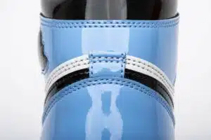 AIR JORDAN 1 RETRO HIGH OG 'FEARLESS'  - immagine 3