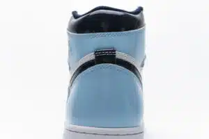 AIR JORDAN 1 RETRO HIGH OG 'BLUE CHILL'  - immagine 5